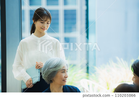 Business scene 110203866