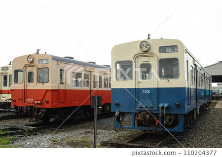 Former JNR Kiha 30 series that once ran on the Kanto Railway, Kiha 350 and Kiha 100 types Former JNR Kiha 30 series that once ran on the Kanto Railway, Kiha 350 and Kiha 100 types 110204377