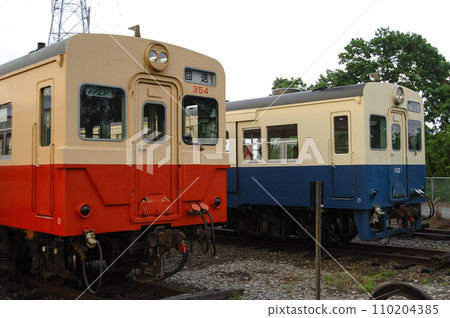 Former JNR Kiha 30 series that once ran on the Kanto Railway, Kiha 350 and Kiha 100 types 110204385