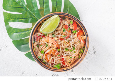 Bowl of pad thai 110206584