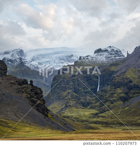 View from highway to Mulagljufur Canyon during auto trip in Iceland. Spectacular Icelandic landscape with  scenic nature 110207973