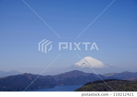 Mt. Fuji and Lake Ashi from Mt. 110212421