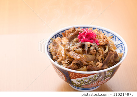 牛肉飯 110214973
