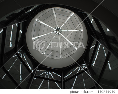 高天花板 110215919