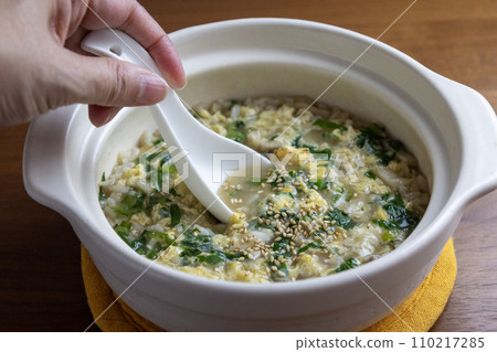 白砂鍋稀飯 110217285