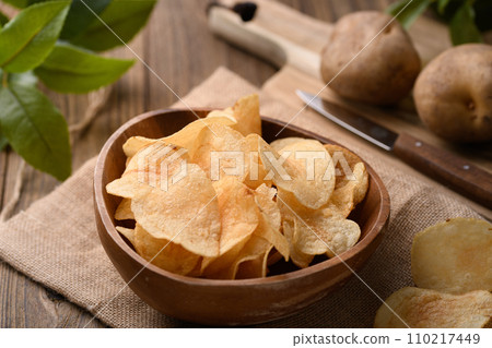 Crisps  110217449