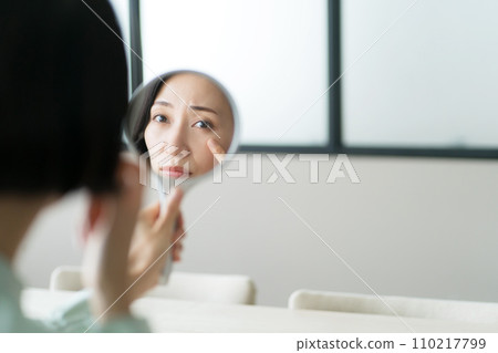 Women who care about their eyes Women who care about their eyes 110217799