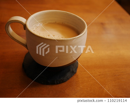 brown sugar milk at cafe 110219114