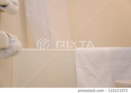 Unit bath in a business hotel 110221872