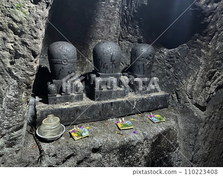 South-central Bali Goa Gajah ruins 110223408
