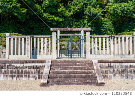 Nara City, Nara Prefecture, Emperor Genmei's 43rd Emperor Nahoyama Eastern Mausoleum 110223848