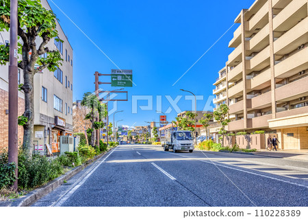 Urban landscape of Kanagawa Ward, Yokohama City, Misawa Kamimachi Station, Yokohama Shindo 110228389