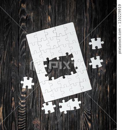 started puzzle with uncompleted center and pieces started puzzle with uncompleted center and pieces 110229919