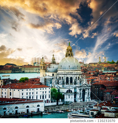 Basilica Santa Maria della Salute 110231070