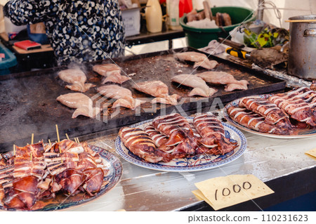Grilled squid with stalls 110231623