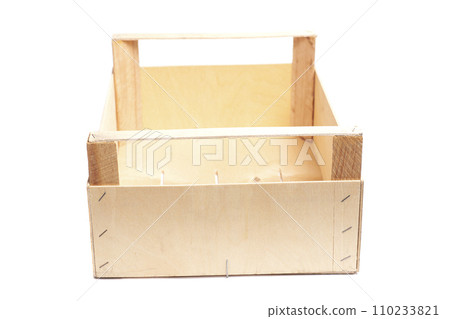 Empty wooden crate for fruits and vegetables 110233821