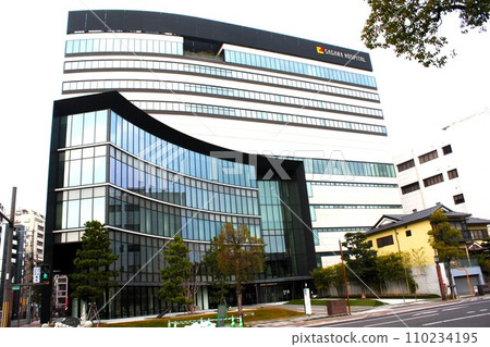 Huge general hospital in downtown area Huge general hospital in downtown area 110234195
