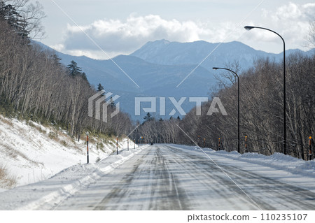 冬天的路 110235107