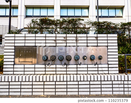 【高層建築滅火設備】接水管進水口、灑水進水口、採水口 【高層建築滅火設備】接水管進水口、灑水進水口、採水口 110235379