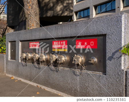 [Fire extinguishing equipment for high-rise buildings] Connected water pipe water inlet, sprinkler water inlet, water sampling inlet 110235381