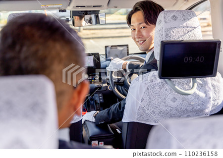 taxi driver and customer taxi driver and customer 110236158