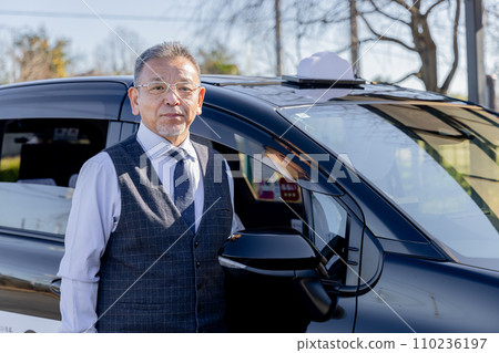 中年男性出租車司機 110236197