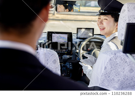 計程車司機詢問去哪裡 110236288