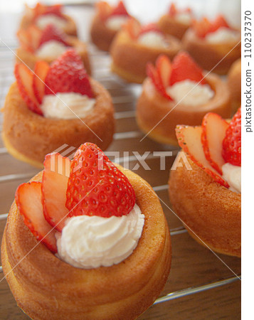 Sweets making Sabarin Sweets making Sabarin 110237370