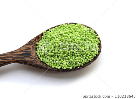 Small tapioca pearls, pandan sago seeds 110238645
