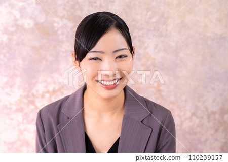 不錯的職業女性 不錯的職業女性 110239157