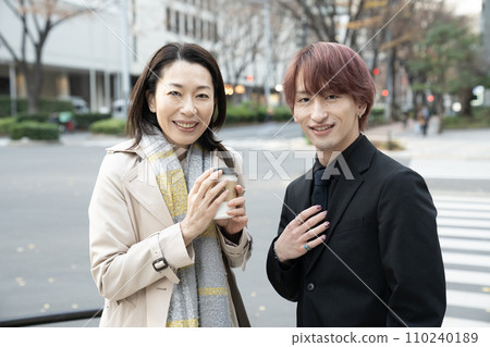 Smiling parent and child Smiling parent and child 110240189