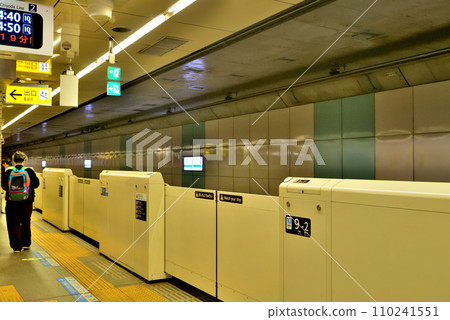 東北澤站檢票口 站內 小田急線 東北澤站檢票口 站內 小田急線 110241551