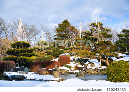 福島縣郡山市愛瀨公園的日本花園 福島縣郡山市愛瀨公園的日本花園 110243083