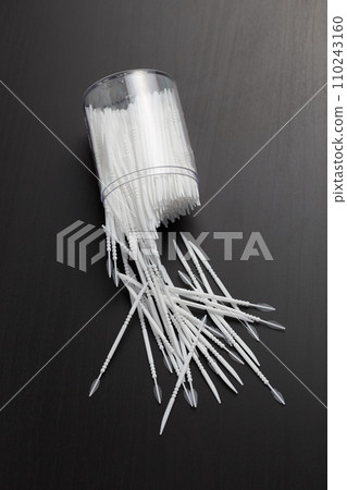 Toothpick 110243160