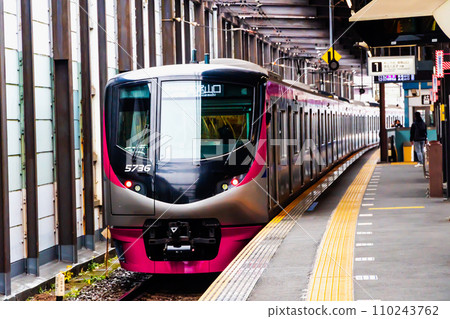 東京京王線 北野站 高尾山 開往 高尾山口 東京京王線 北野站 高尾山 開往 高尾山口 110243762