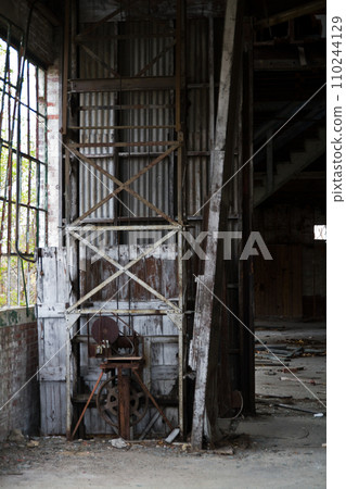 Abandoned Industrial Warehouse with Rusted Machinery in Warsaw, Indiana 110244129
