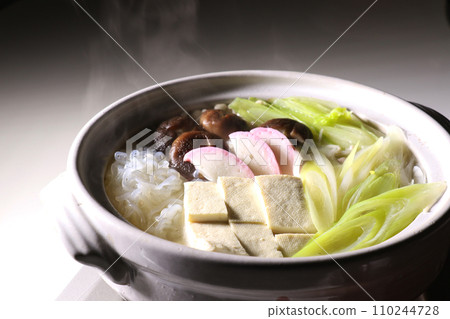 casserole casserole 110244728