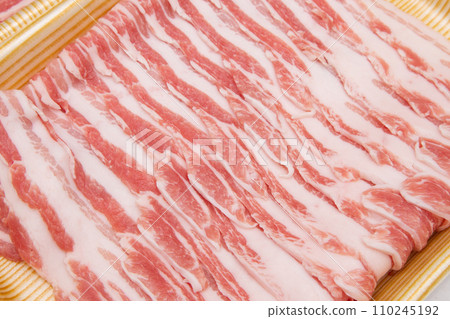 Domestic pork belly (sliced) 110245192