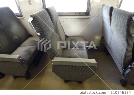 Shinkansen 0 series seat used in Kiha54 500 series 110246184