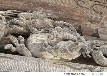 彌由美稻荷神社參拜殿的雕刻【埼玉縣東松山市】 彌由美稻荷神社參拜殿的雕刻【埼玉縣東松山市】 110251409