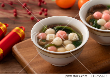 湯圓 冬至 鹹湯圓 紅色 白色 粉色 Tang yuan タンユエン 団子 110255615