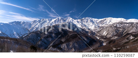 [Nagano Prefecture] Snowy Northern Alps/Hakuba Village in winter 110259087