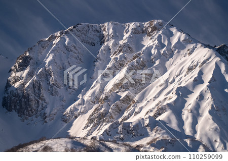 [Nagano Prefecture] Snowy Northern Alps/Hakuba Village in winter 110259099