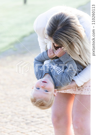 Playful Upside-Down Bonding Playful Upside-Down Bonding 110260113