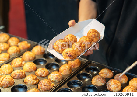 Photos of delicious takoyaki Photos of delicious takoyaki 110260911