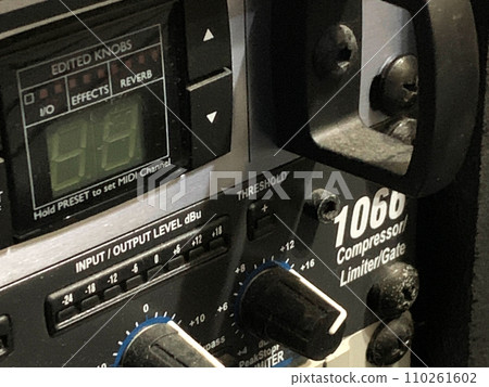 Music equipment Music equipment 110261602