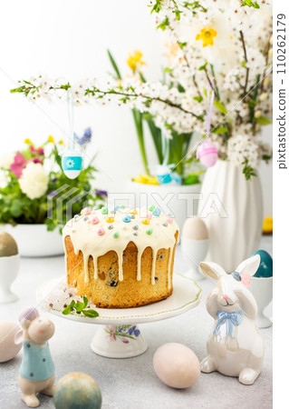 Easter cake with eggs 110262179