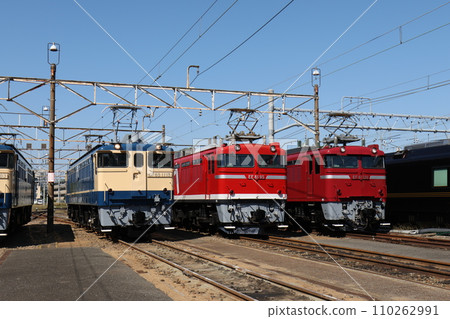 JNR type electric locomotive EF65, EF81 type JNR type electric locomotive EF65, EF81 type 110262991