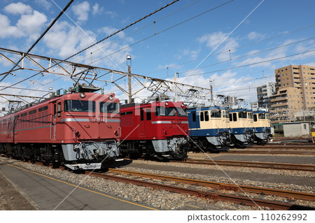 JNR type electric locomotive EF81 type, EF65 type 110262992