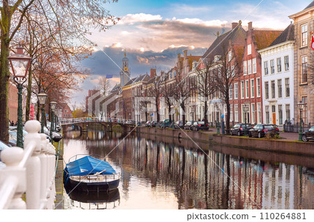 Leiden canal, Netherlands 110264881